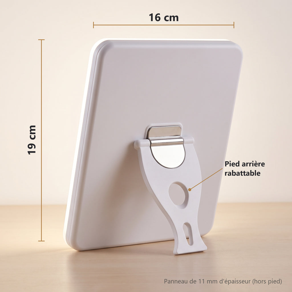 Dimensions de la lampe lumière du jour, 19 x 16 cm, vue de dos avec son pied arrière déplié